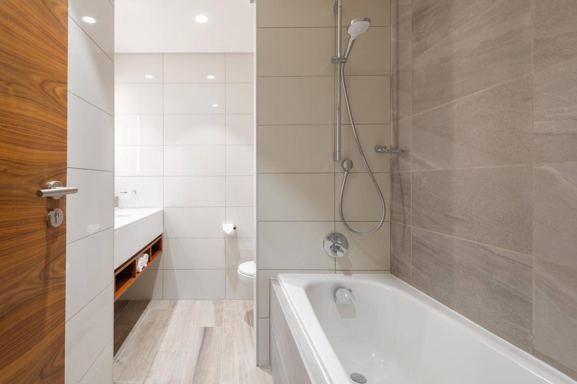 Hilton Garden Inn 빈트후크 외부 사진