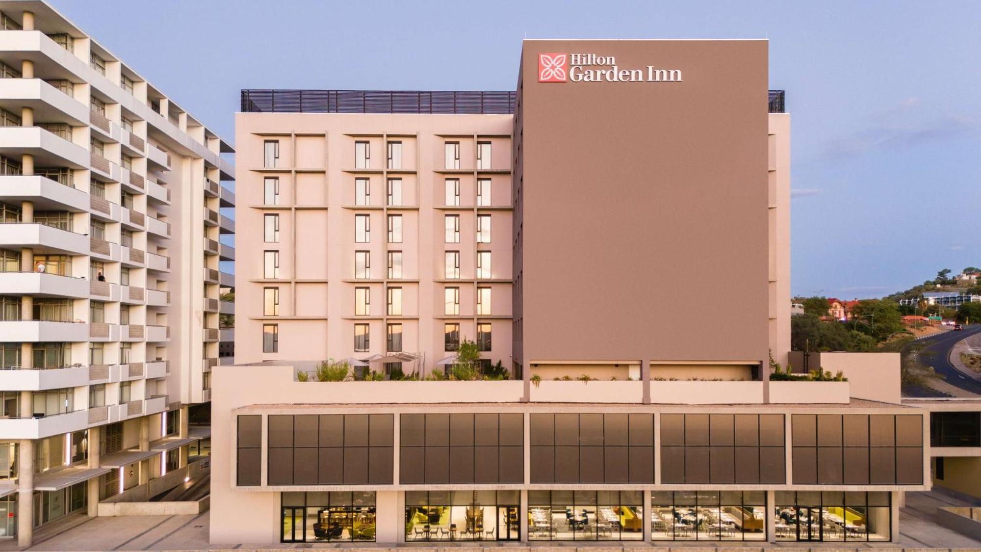 Hilton Garden Inn 빈트후크 외부 사진