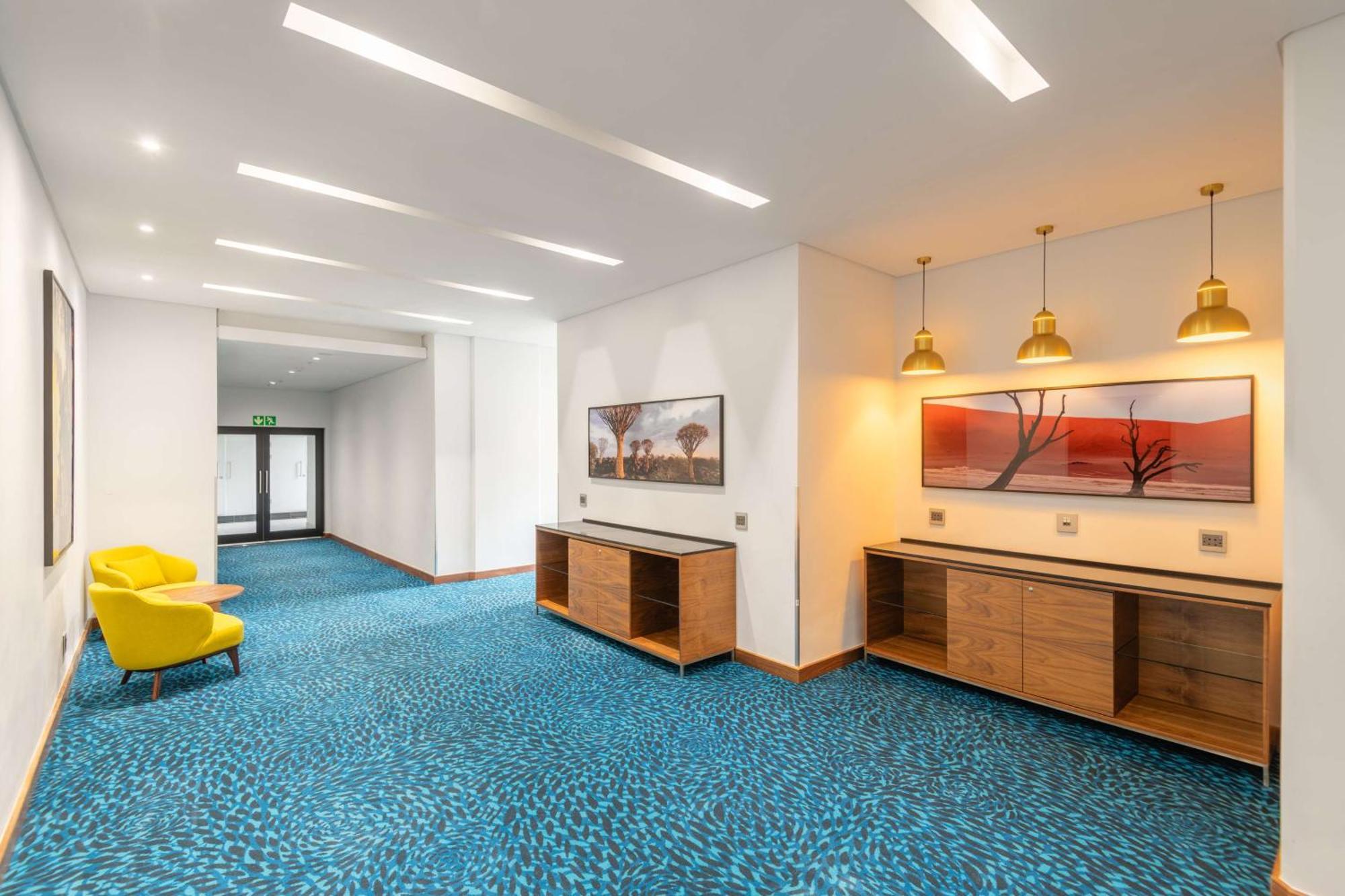 Hilton Garden Inn 빈트후크 외부 사진