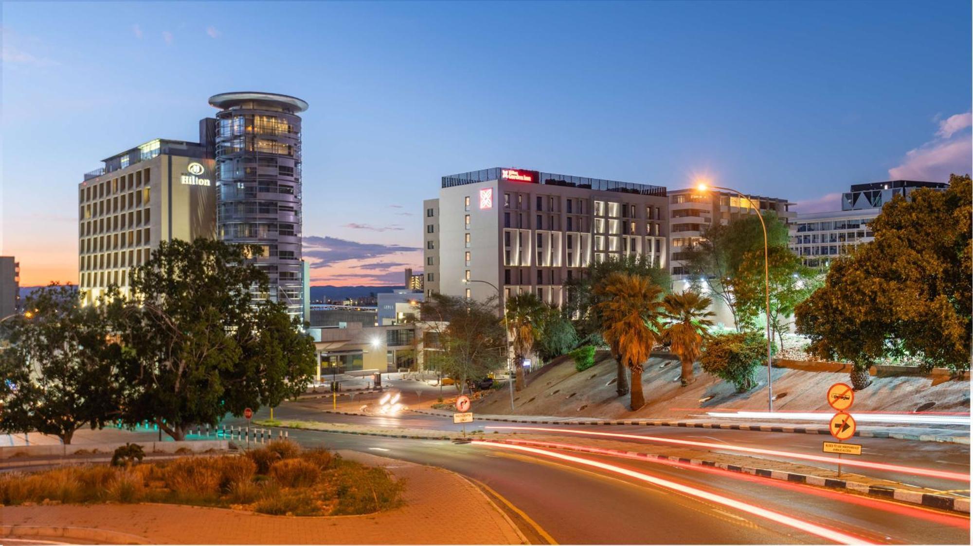 Hilton Garden Inn 빈트후크 외부 사진