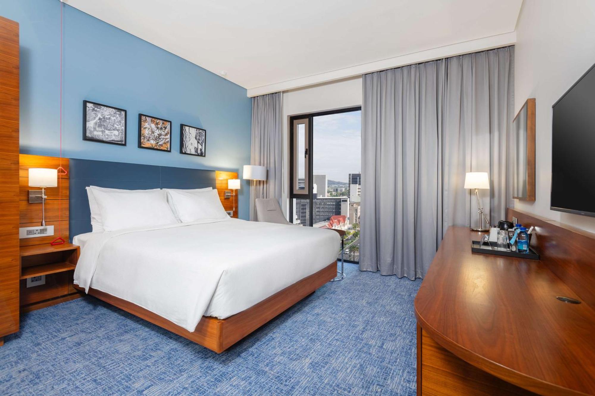 Hilton Garden Inn 빈트후크 외부 사진